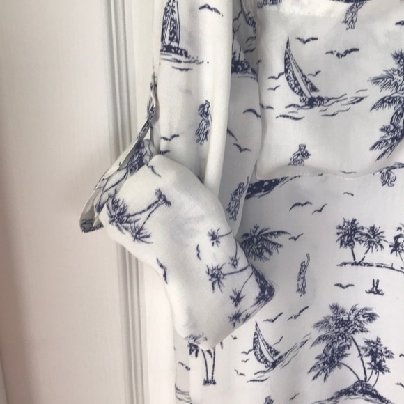 Tropical Print Buttondown Top- size M - Picture 6 of 6